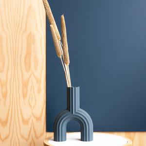 ARCH Vase
