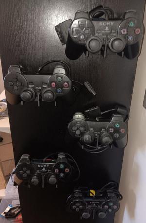 Playstation 1 and 2 Controller Wallmount