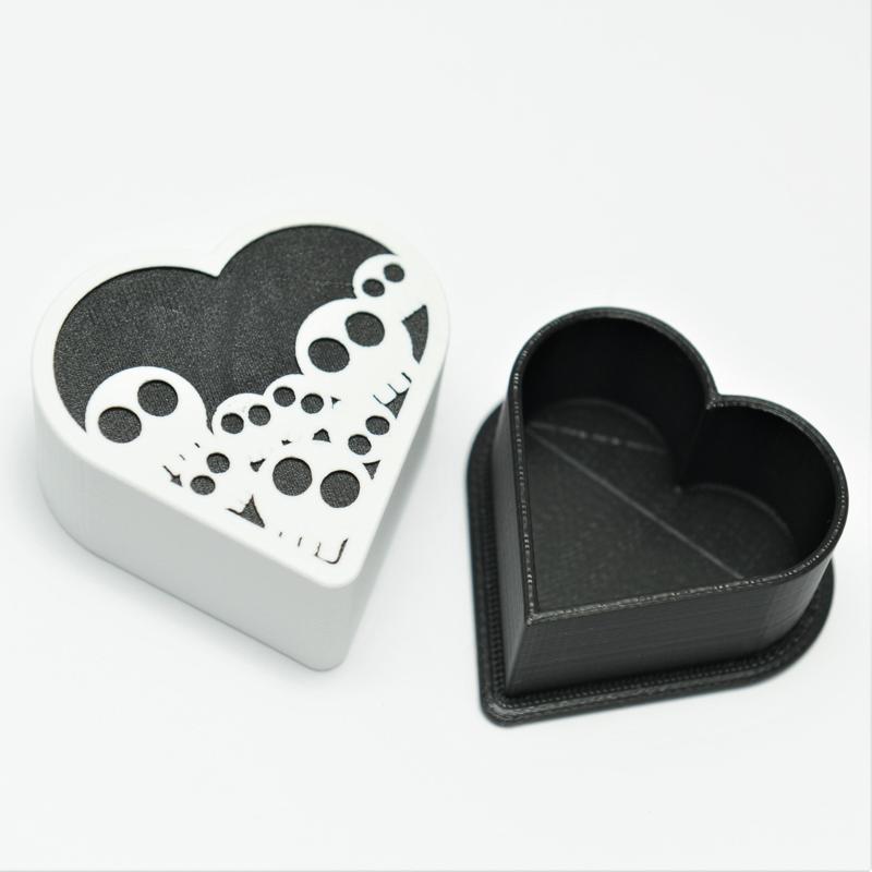 Skull Heart Box