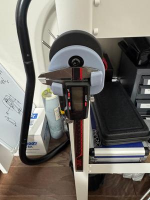 Caliper magnetic holder (caliper quick access)