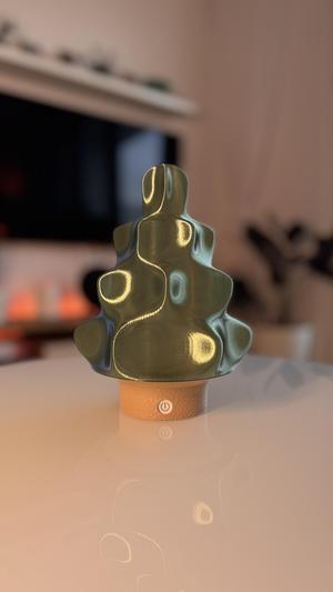 Minimalist Christmas tree lamp