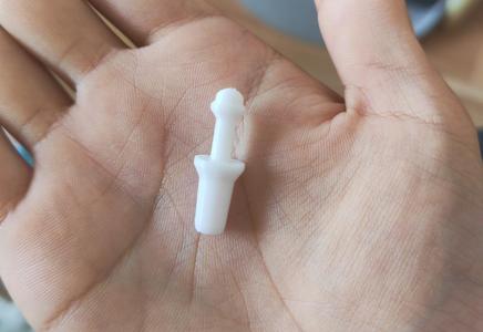 7mm sword-shaped plug (size can be adjusted according to the hole requirement, the bottom is shrinked to ignore tolerance. No supports needed)