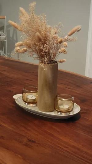 Flower vase