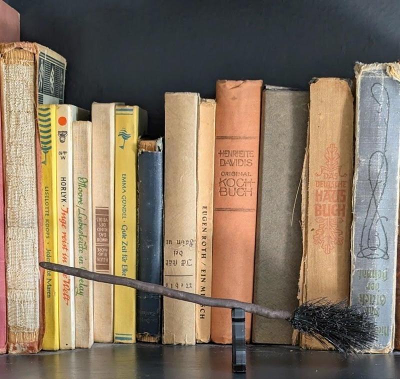 Witch broom with stand