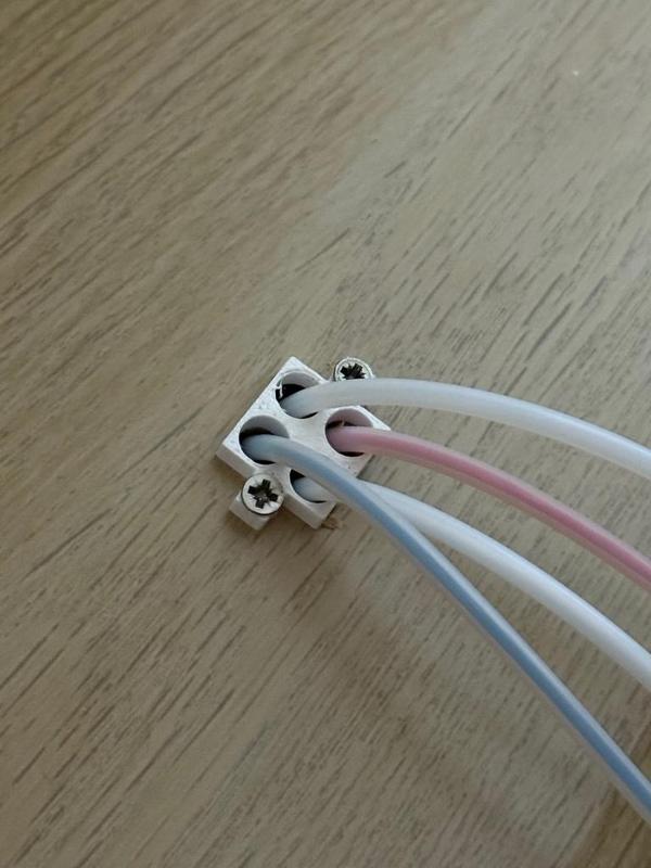 Anycubic ACE Pro Ikea Lack Führung für 4 Schläuche