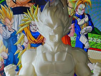 Vegeta Figurine