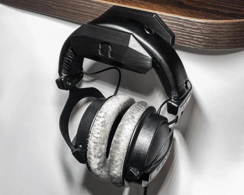 Headphone Holder