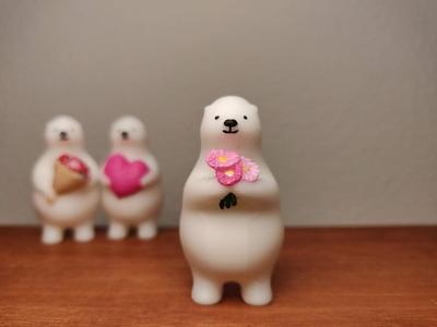 KUMATY : Polar Bear and Flowers