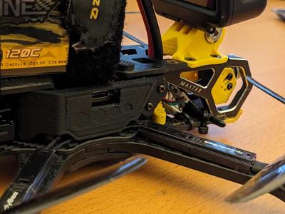 Speedybee Master 5 V2 Side plate with USB-recess   