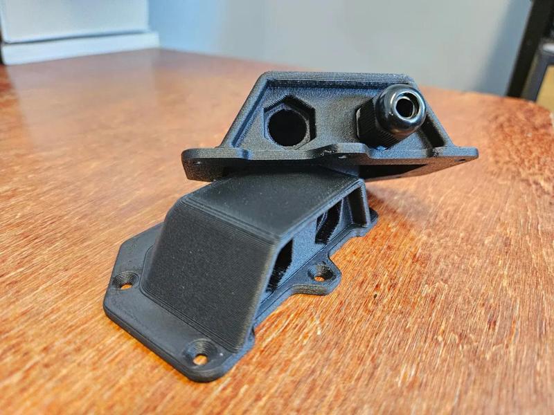 Cable gland PG7 wall mounts   
