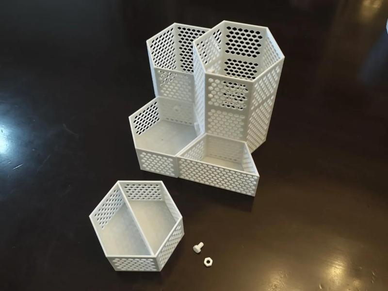Hexagonal modular storage boxes (infinitely connectable)  interlocking openwork design 50*100 multiple combinations possible one-click printing