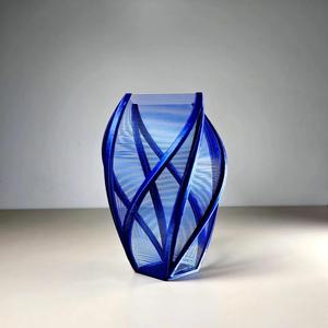 Twisty String Vase