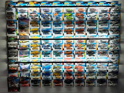 Hot Wheels Hanger