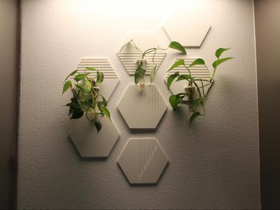 GrowGrid Wall Planter