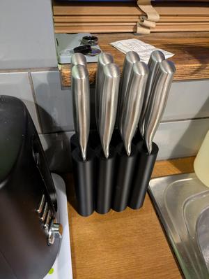 SteakKnifeStand.stl
