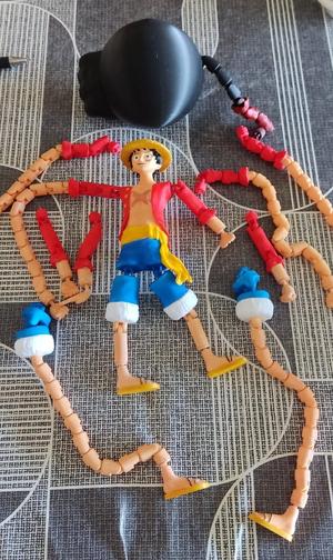 Flexible Luffy with interchangeable parts