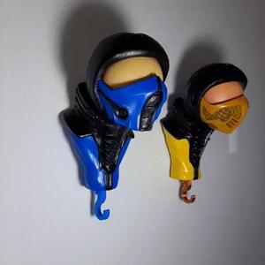 KEY HOLDER ( EYE SCORPION AND SUBZERO)