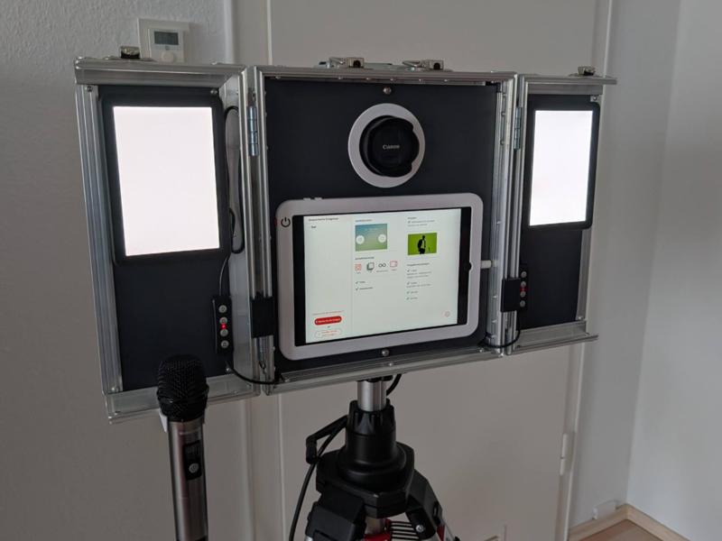 Flight Case Photo Booth with iPad and DSLR