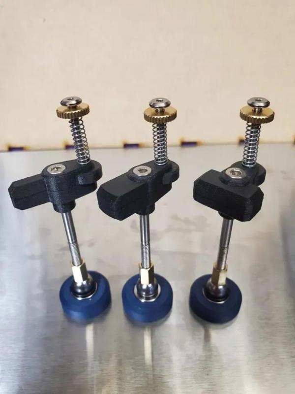 Z-Series Expanded Helping Hands / Flex Clamps
