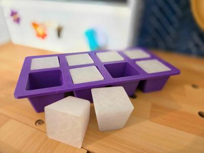 Mini kids kitchen ice tray