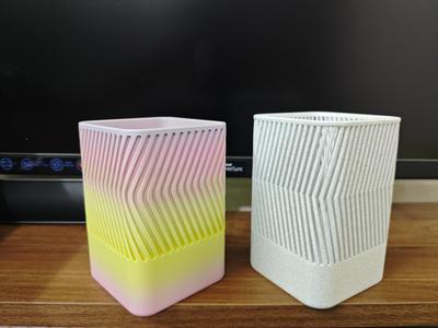 Diagonal Pen Holder