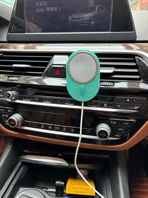 MagSafe Air Outlet Bracket Car Mount Wireless Charging