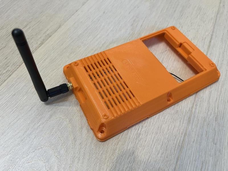 PicoCalc backplate with SMA connector