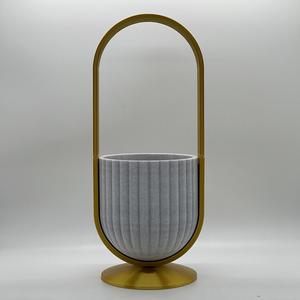 Modern Planter 001