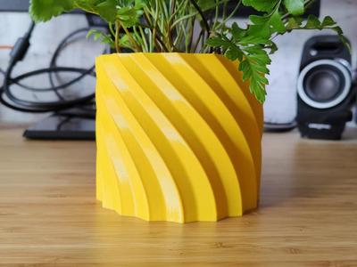 Spinning Spiral Pot and Planter 2 – Vase mode