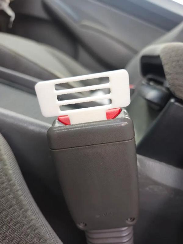 2007 Honda Civic Seatbelt Slug   