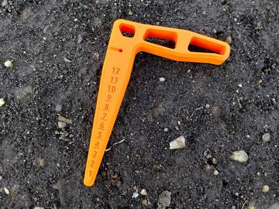 Seed planter tool, seed dibber tool, seed sowing