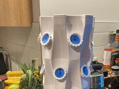 Tha Aura Tower – A Stylish Hydroponic Garden