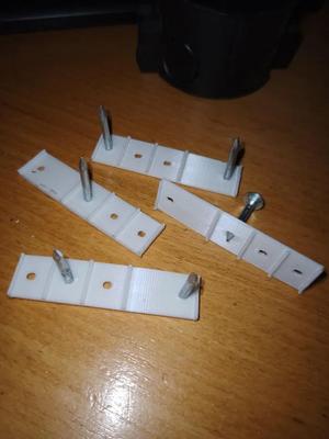 NYM cable clip 4 holes one or two nails   