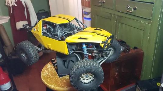 AXIAL RR10 SIDE PANELS, HOOD, GRILL AND BUMPER