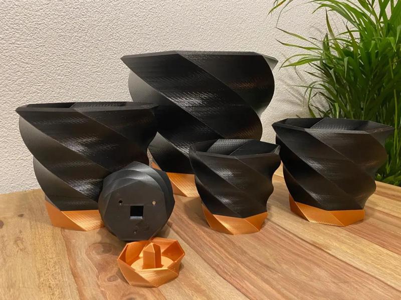 Plantpot with water drainage