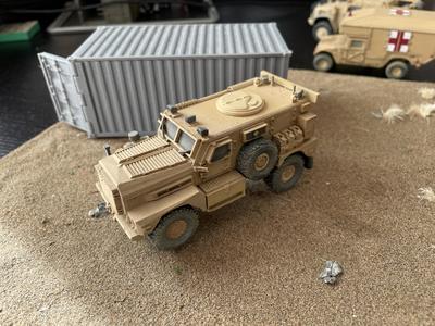 32mm and 28mm USA Cougar MRAP modern war vehicle miniatures