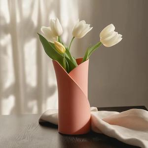 Serena Vase