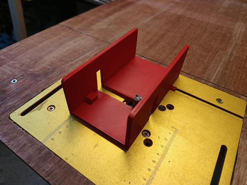 Box joint jig for 12mm joints