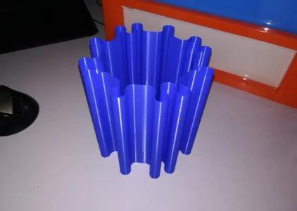 CORONA VASE – PROFILE SHAPED MODULAR CONTAINER