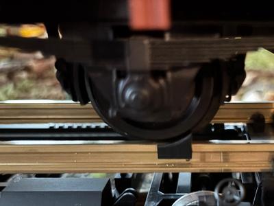 Chock for rolling stock suitable for Trainline