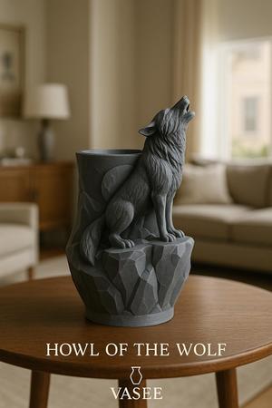 Vase Art – wolf organizer pot with wild elegance