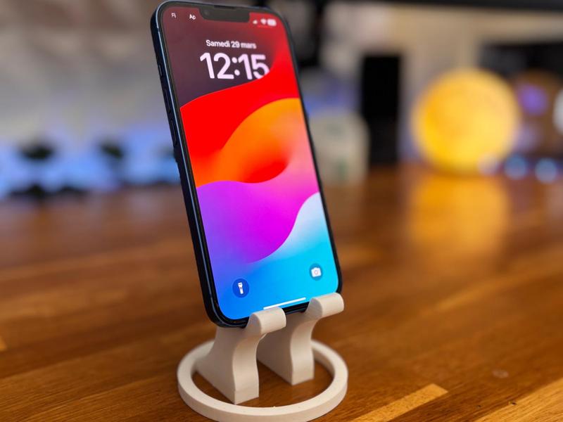 Phone stand