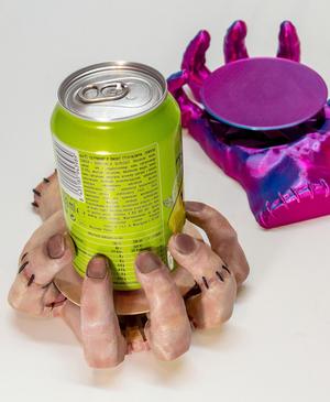 Mug Hand: Self-Adjusting Coaster