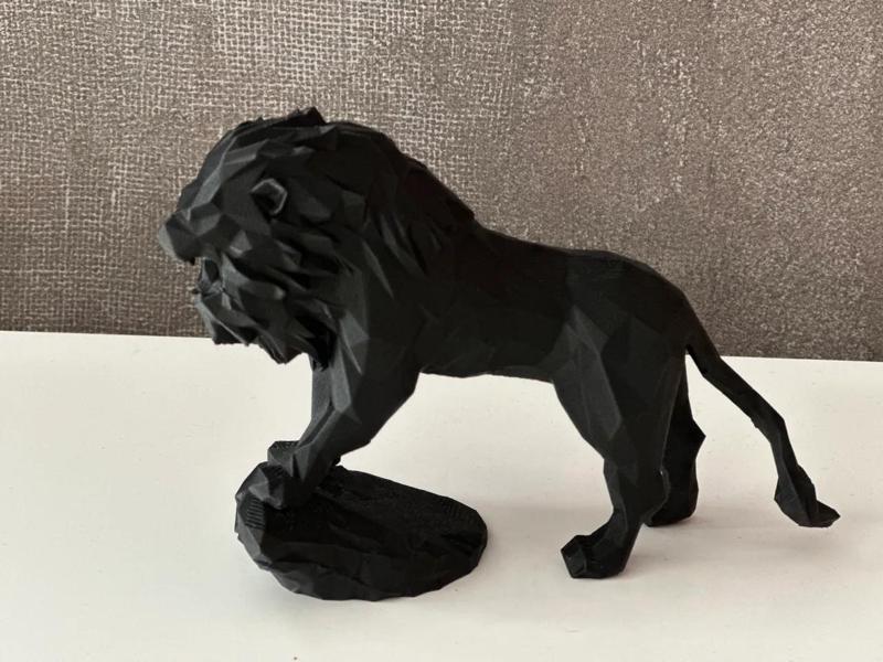 Low Poly Lion on standing rock