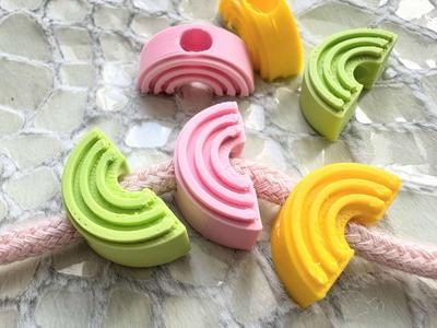 Rainbow beads for jewelry, hoodie or crafts