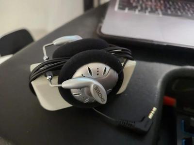 KOSS KSC75 HOLDER