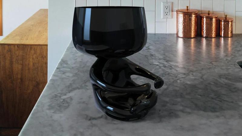 sitting vase