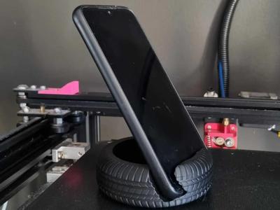 Tire phone stand (Zeciortech TireStyle collection)   