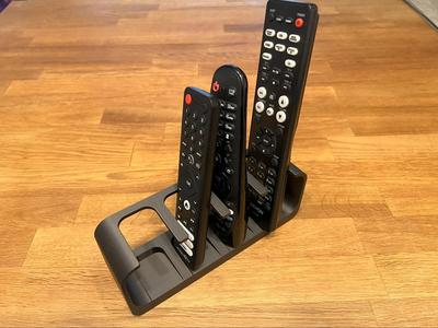 FOUR simply modern Remote Holder