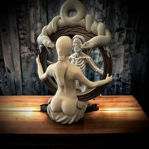 Snake Lady Speculum Mirror